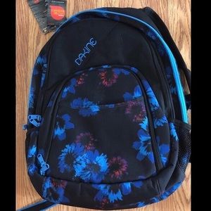 New with tags! DAKINE Eve 28L backpack.